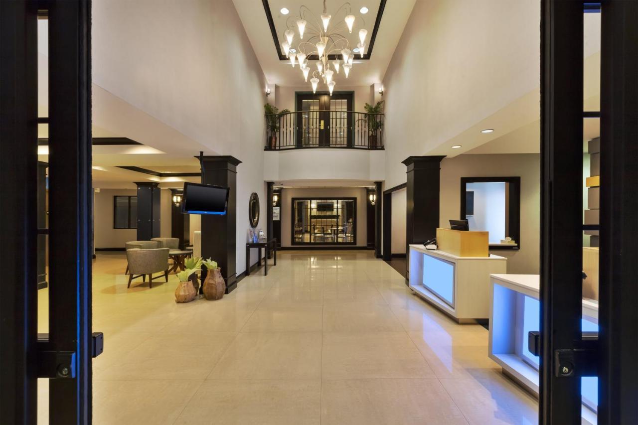 Holiday Inn Express Hotel & Suites Warminster-Horsham By Ihg Exterior foto