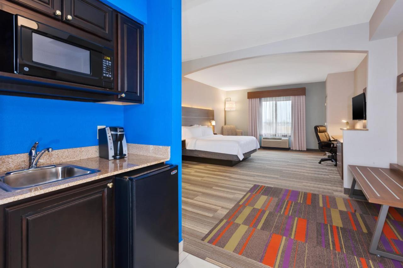 Holiday Inn Express Hotel & Suites Warminster-Horsham By Ihg Zimmer foto